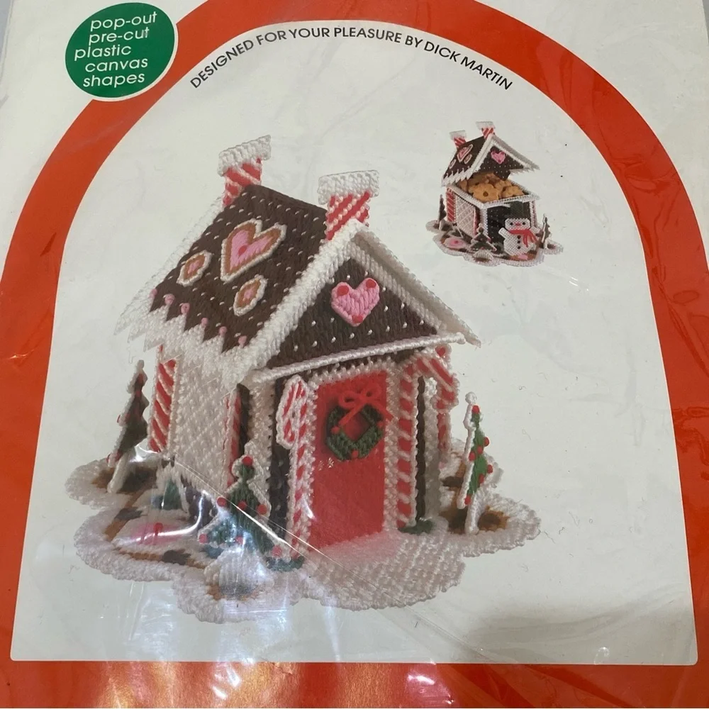 Leisure Arts Canvas Capers Christmas Gingerbread House 421 Pop-Out Pre-Cut 8x9x9